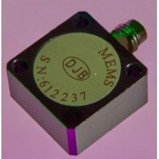 DJB 帶連接器的單軸 MEMS 直流響應(yīng)加速度計(jì)系列